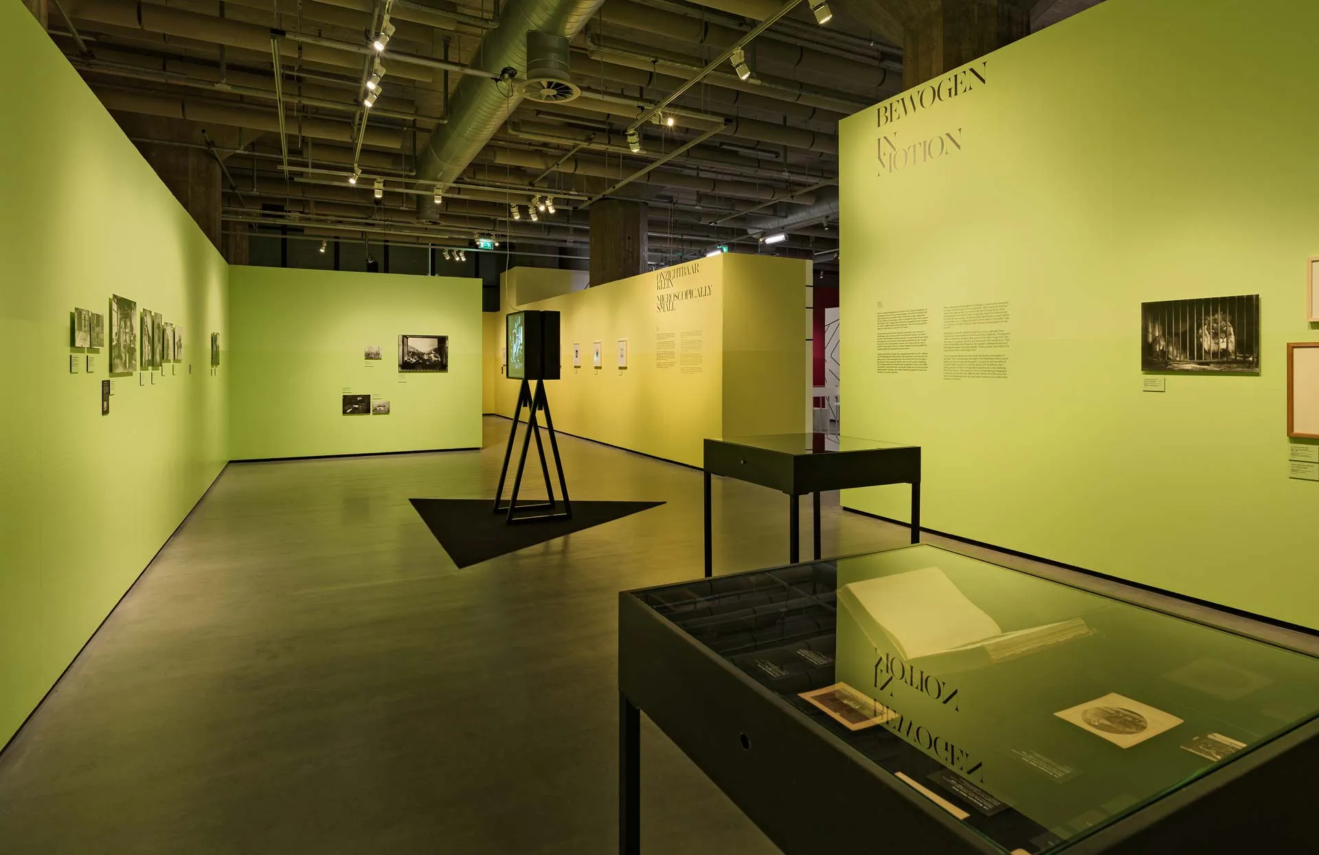 Jeb architecten_14-Jacht-met-de-camera_Tentoonstelling Ontwerp_Nederlands Fotomuseum Rotterdam